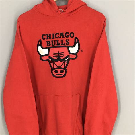 chicago bulls vintage sweatshirt.